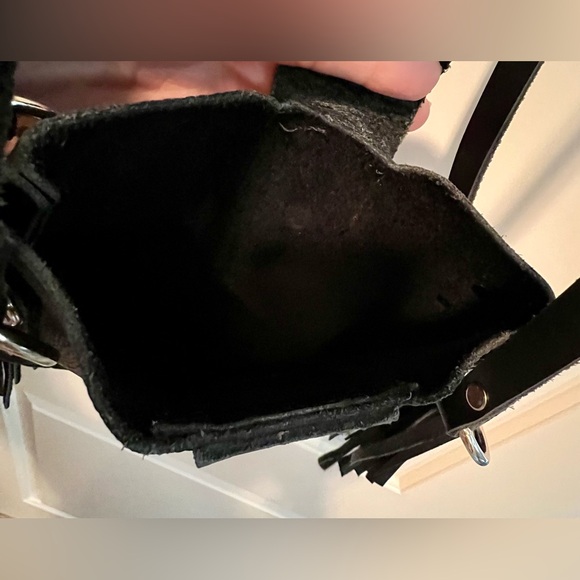 Black pebbled leather purse with fringe - Picture 3 of 3